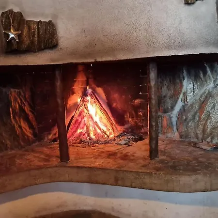 Casa de Férias Nauti Luonnon Rauhasta Jataniemen Uittotuvassa.