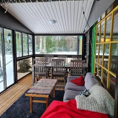 Nauti Luonnon Rauhasta Jataniemen Uittotuvassa.