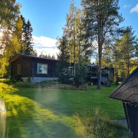 Casa de Férias Nauti Luonnon Rauhasta Jataniemen Uittotuvassa. *